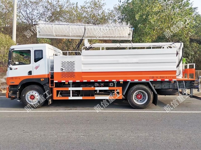 隔音障清洗機(整車 上牌)